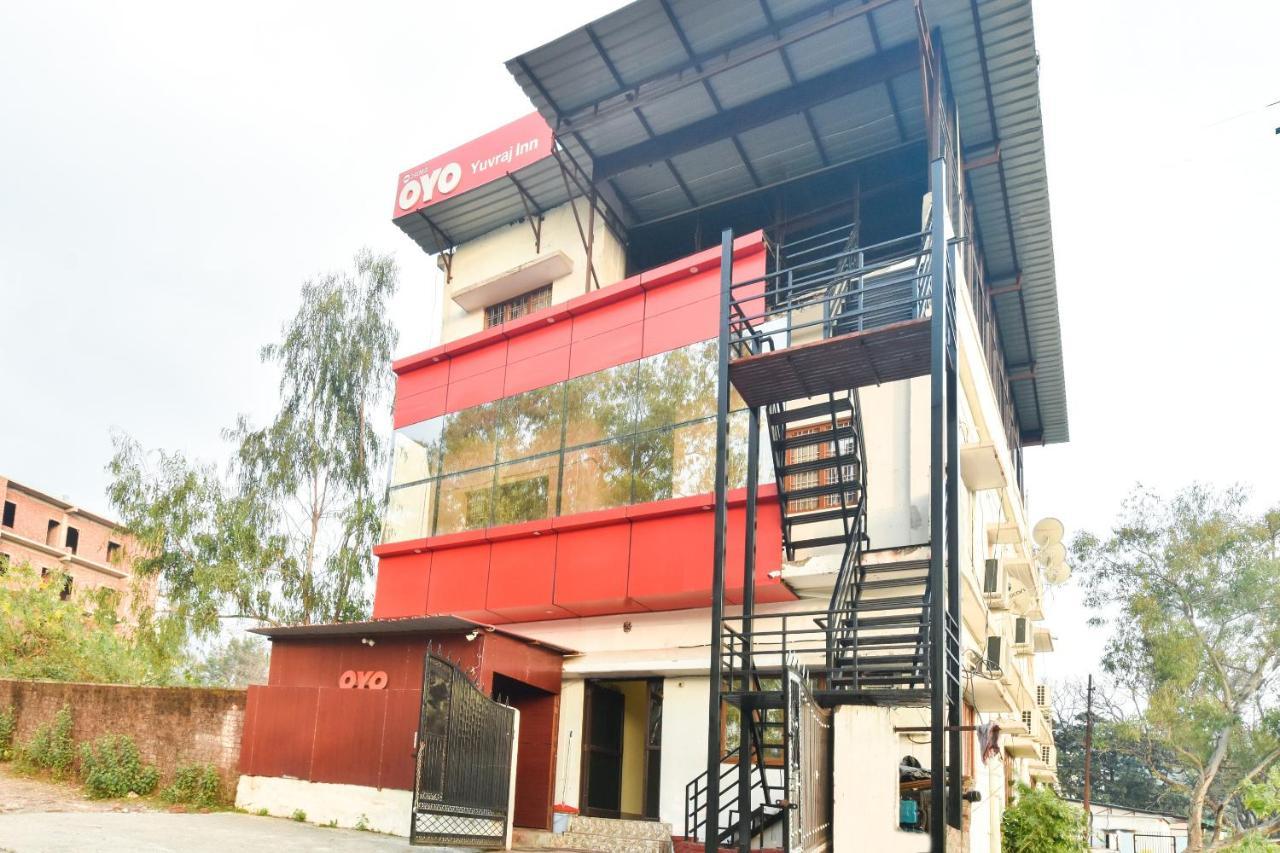 Oyo Flagship Yuvraj Inn Rajpur Экстерьер фото